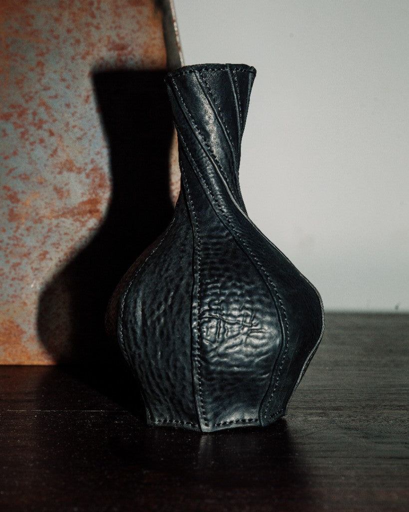 Eve vase Black
